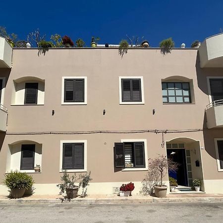 "A casa di Lele" tra centro&mare Avola Exterior foto